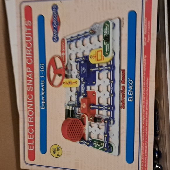 Elenco Electronics Snap Circuits Jr.® 100 Experiments Set Games - Picture 5 of 10
